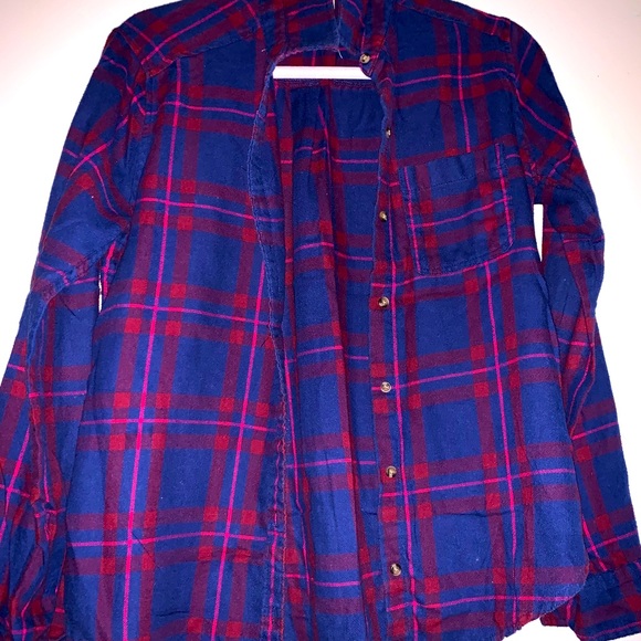 Flannel top - Picture 1 of 2